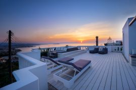 Rooftop Jacuzzi Apartment, Χανιά, roof top area 6