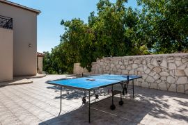 Villa Minas, Galatas, ping pong table 1